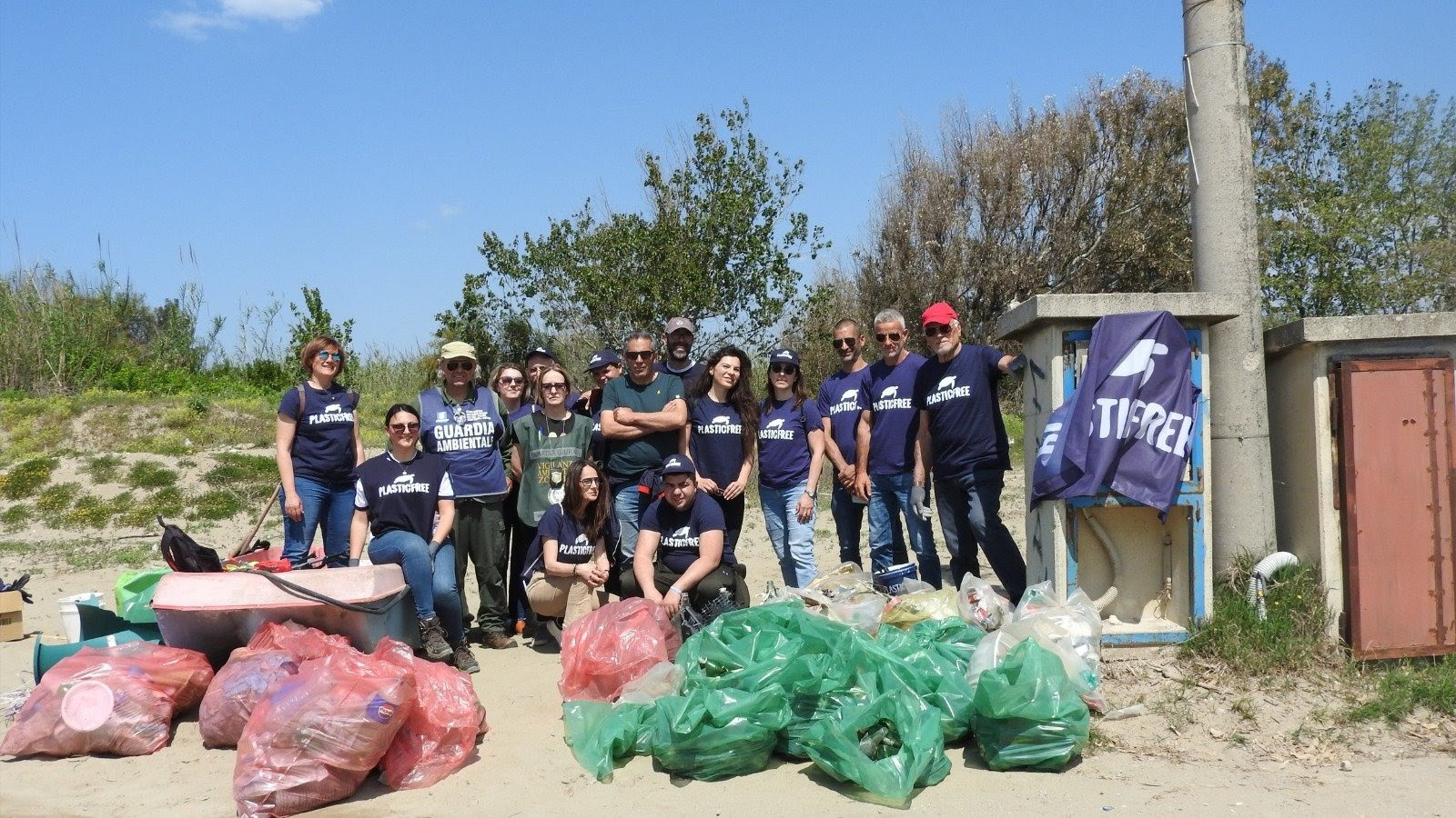 Salerno, presentato il Clean-Up Plastic Free: il 23 maggio volontari e scuole per la Foce del Sele contro la plastica