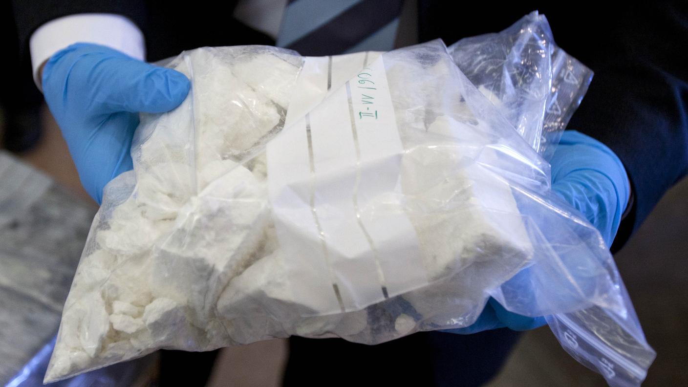 Salerno, arrestato con oltre 9 chili di droga: sequestrati hashish, marijuana, eroina e cocaina