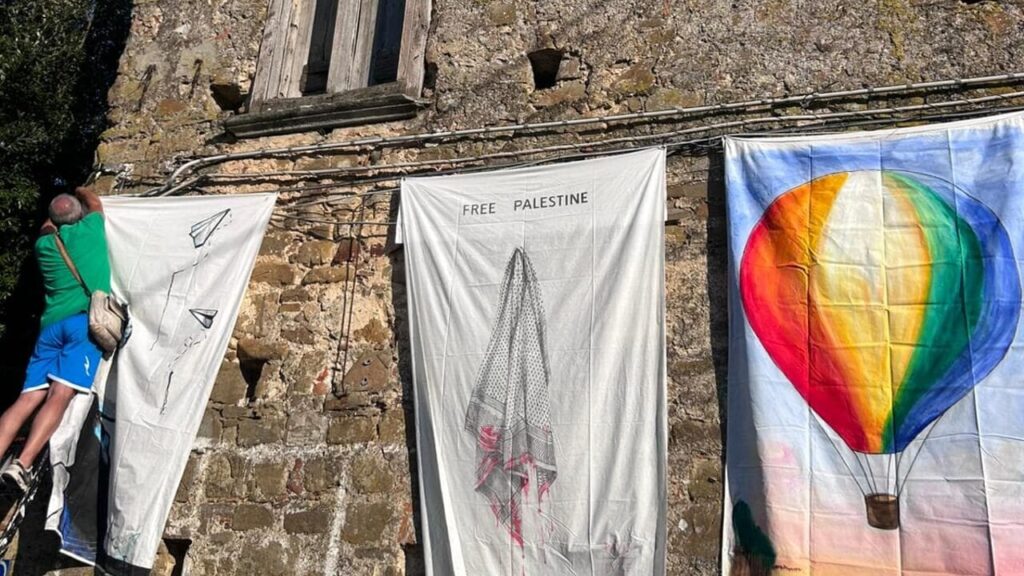 Lenzuola d’Arte torna a Cicerale: il borgo si trasforma in una galleria a cielo aperto per tutta l’estate