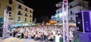 Movida estiva 2026, ordinanza di Agropoli: musica fino alle 2 ma con regole e sanzion