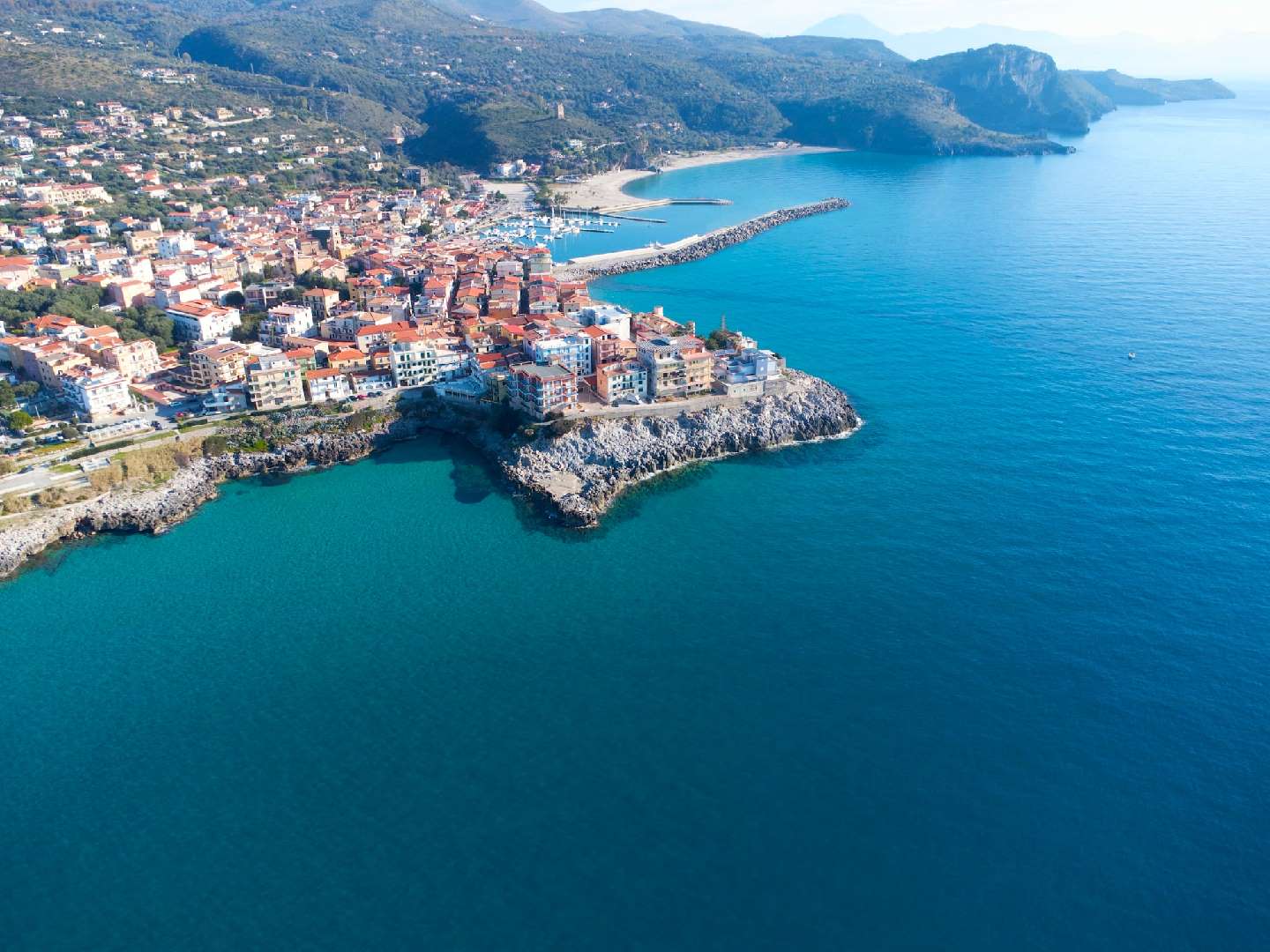 Turismo, innovazione digitale ed enogastronomia: al via il progetto che unisce Cilento e Costiera Amalfitana