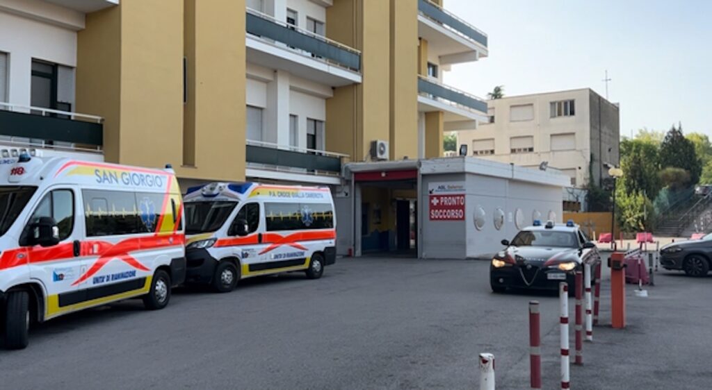 Casal Velino, violento scontro tra moto e auto: grave un giovane di 20 anni