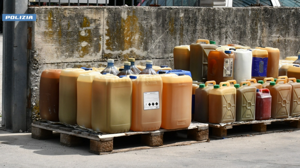 Battipaglia: oltre 1.100 litri di gasolio sequestrati dalla Polizia di Stato devoluti alla Croce rossa