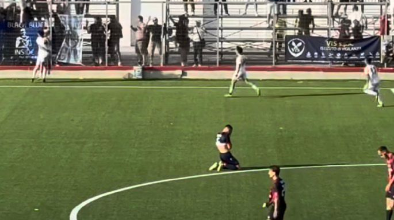 Calcio: il Gladiator scrive la storia, espugna Taranto e torna in Serie D