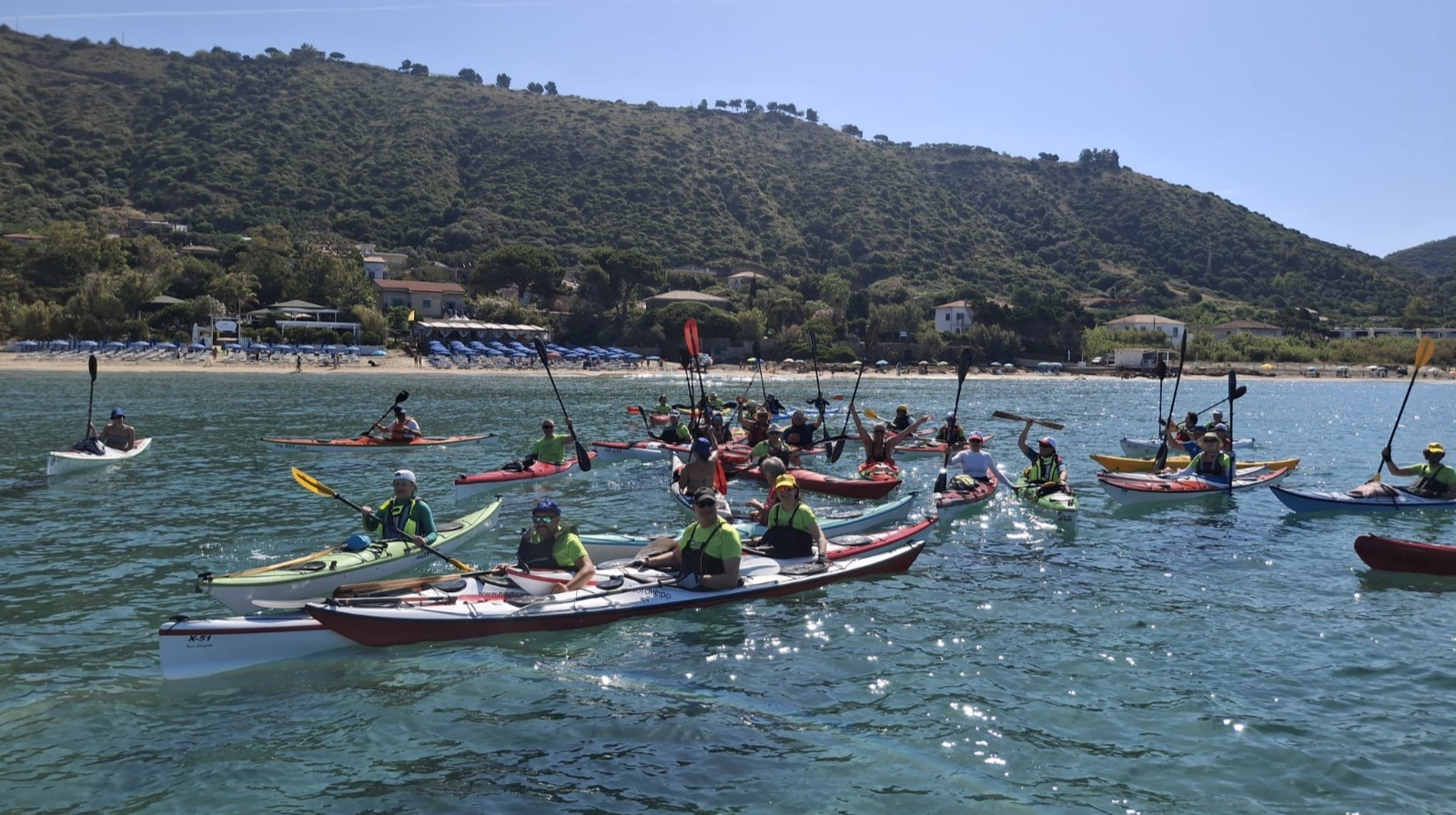 “Pagaiando per il Cilento”, successo per il raduno internazionale di kayak e canoa