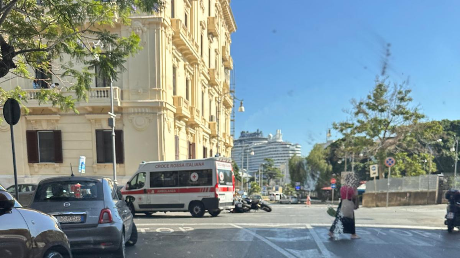 Salerno: scontro tra due moto nei pressi del porto commerciale