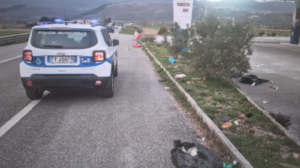 Sant’Arsenio, incastrato dalle fototrappole: 4.500 euro di multa per abbandono di rifiuti