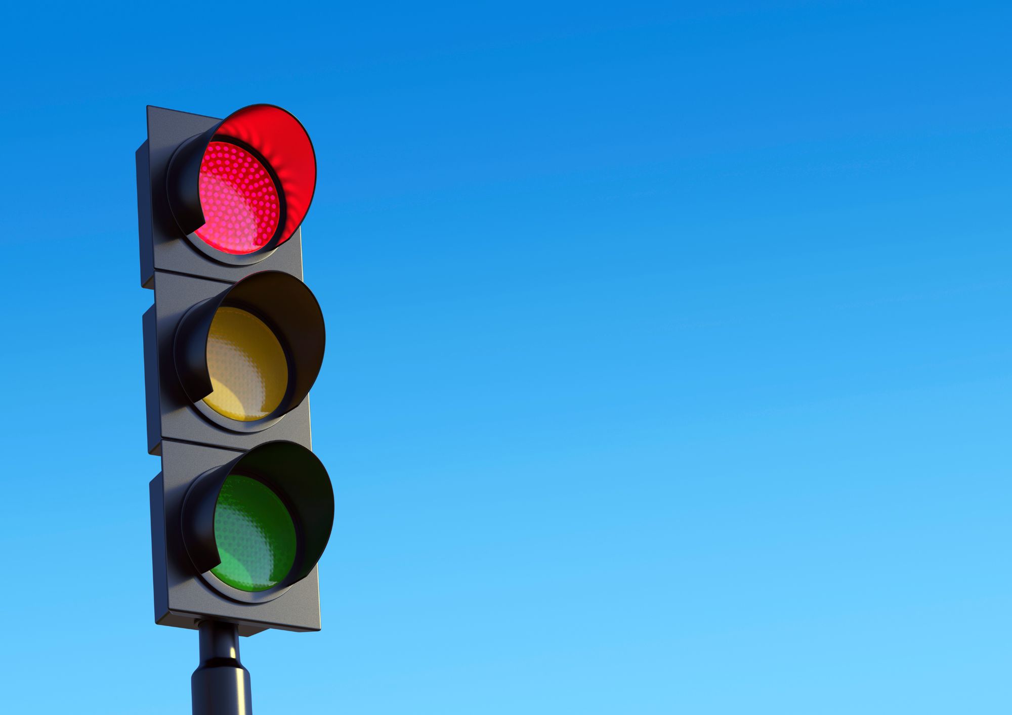 Ho ricevuto una multa per transito con semaforo rosso: posso contestarla?