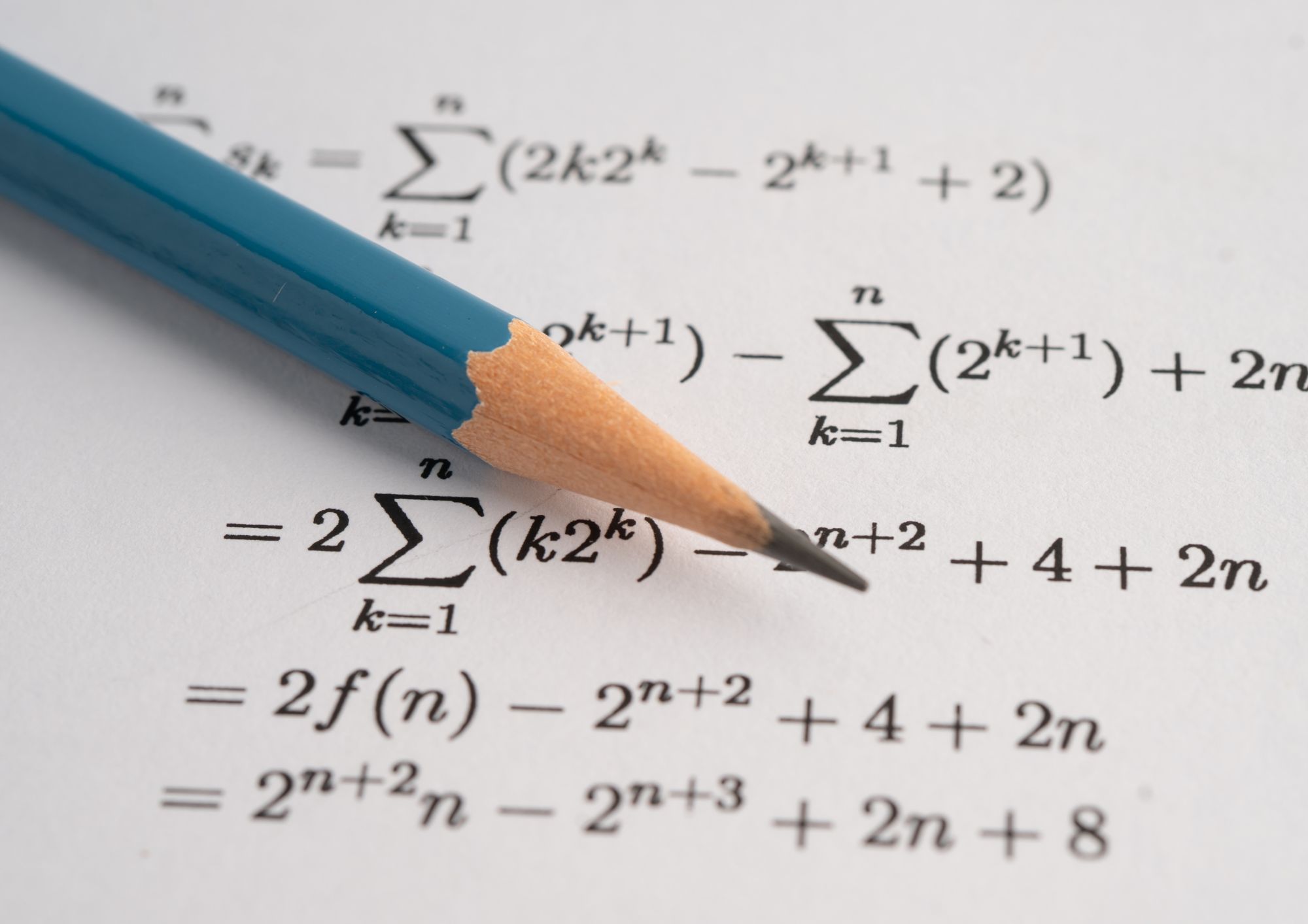 IA: nel test di matematica più difficile vincono ancora gli umani