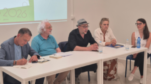 Turismo ad Atena, Patrizio Roversi: «Datemi una casina, un’edicola e scopro la vostra identità»