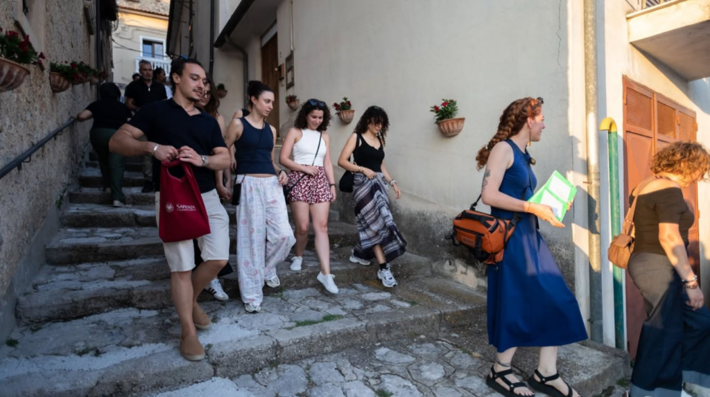 Archivio Atena si apre al mondo del turismo con Patrizio Roversi e un press tour