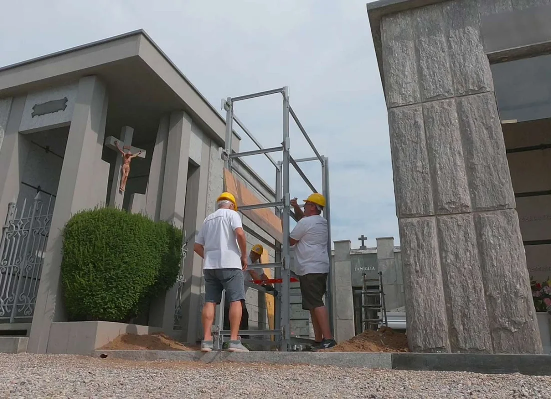 Vallo della lucania: al via la rimozione di salme abusive in cappella privata