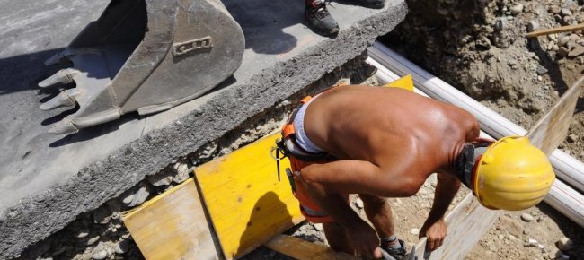 Caldo estremo sul lavoro, CGIL Salerno chiede tavolo in Prefettura per tutela lavoratori