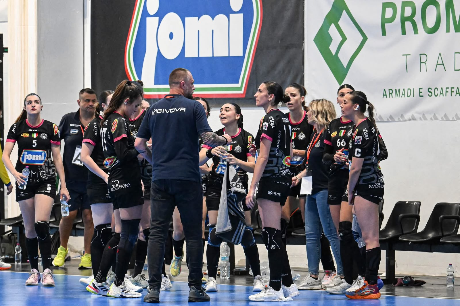 Jomi Salerno, sei addii al termine della stagione: ecco le giocatrici che lasciano il club