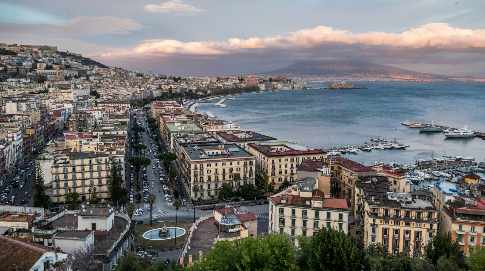 Napoli è il terzo porto preferito dagli italiani per partire in crociera quest’estate