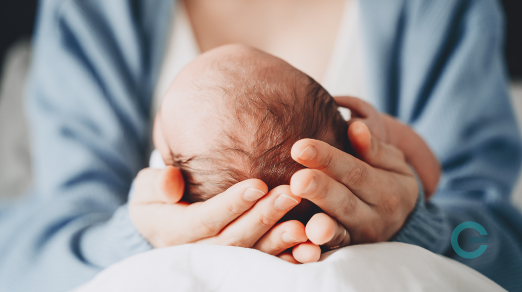 Dopo il parto, la lettera di Roberta: «Grazie al reparto di ostetricia e ginecologia di Polla»