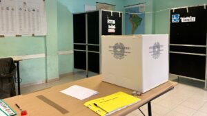 Salerno, oltre 200 voti da chiarire nella sezione 16: verbali incompleti e nuove verifiche sullo scrutinio