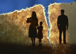 Separazioni, la Cassazione: il padre figura indispensabile quanto la madre