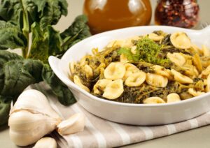 Orecchiette alle cime di rapa, il sapore autentico della Puglia che conquista ancora