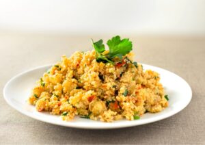 Cous cous alle verdure: il piatto estivo leggero, sano e ricco di gusto