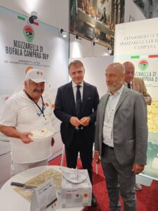 Mozzarella di Bufala Dop, al Summer Fancy Food di New York