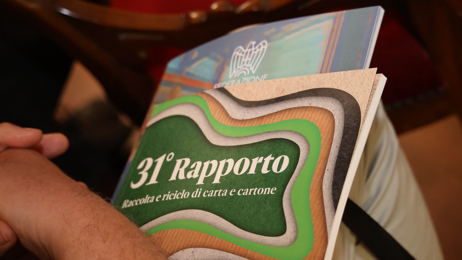 Differenziata di carta e cartone: nel 2025 in Campania raccolte oltre 243 mila tonnellate