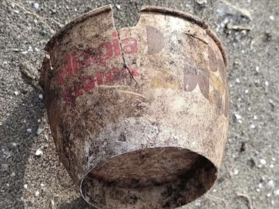 Paestum, riemerge una coppetta di gelato degli anni ‘70: era sepolta nell’oasi di Legambiente