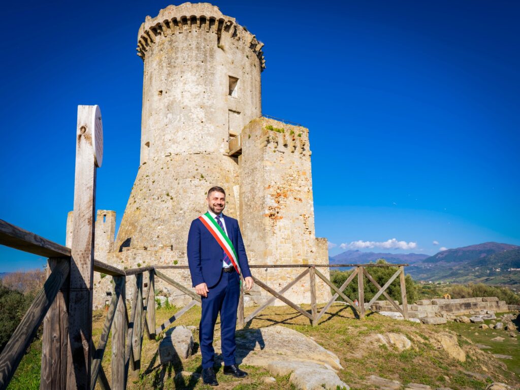 Ascea, nuova giunta per Sansone: Filippo Dragone vicesindaco, Egidio Criscuolo assessore ai Lavori Pubblici