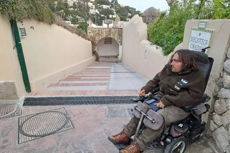 Capri, tribunale ordina eliminazione barriere architettoniche Certosa dopo denuncia cilentano