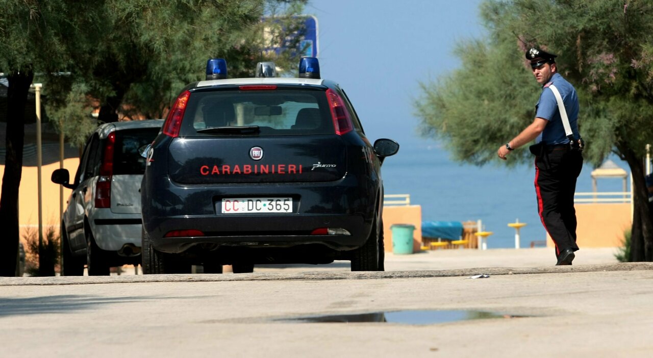 Ascea, lascia il figlio di due anni solo in casa: arrestata 24enne