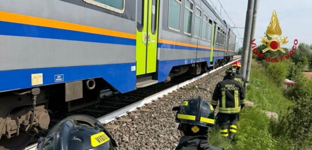 Caos treni nel Sud Italia, traffico ferroviario sospeso dopo un sabotaggio alla rete