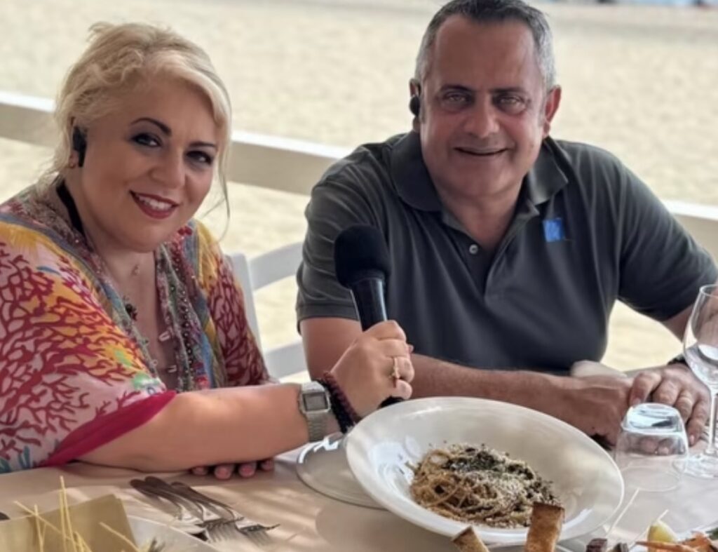 Anche Rossella Erre sceglie il Cilento: in collegamento Rai con “La Volta Buona” da Ascea