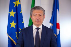 Vibonati conferisce il premio “Il Protagonista 2026” per la Medicina a Tommaso Pellegrino