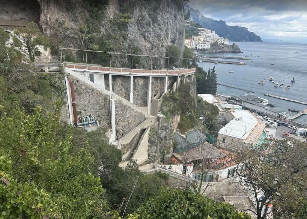 CS | Amalfi, riapre l’antica scala Santa Caterina: conclusi i lavori di messa in sicurezza e riqualificazione