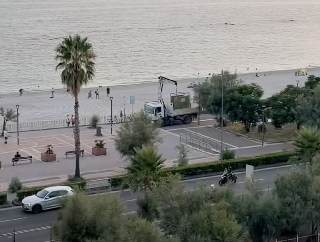 Salerno, Universo Beach resta chiusa: ordinanza del sindaco per tutelare la salute pubblica