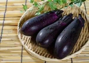 Cinque ricette con le melanzane: dalla tradizione mediterranea ai piatti più creativi