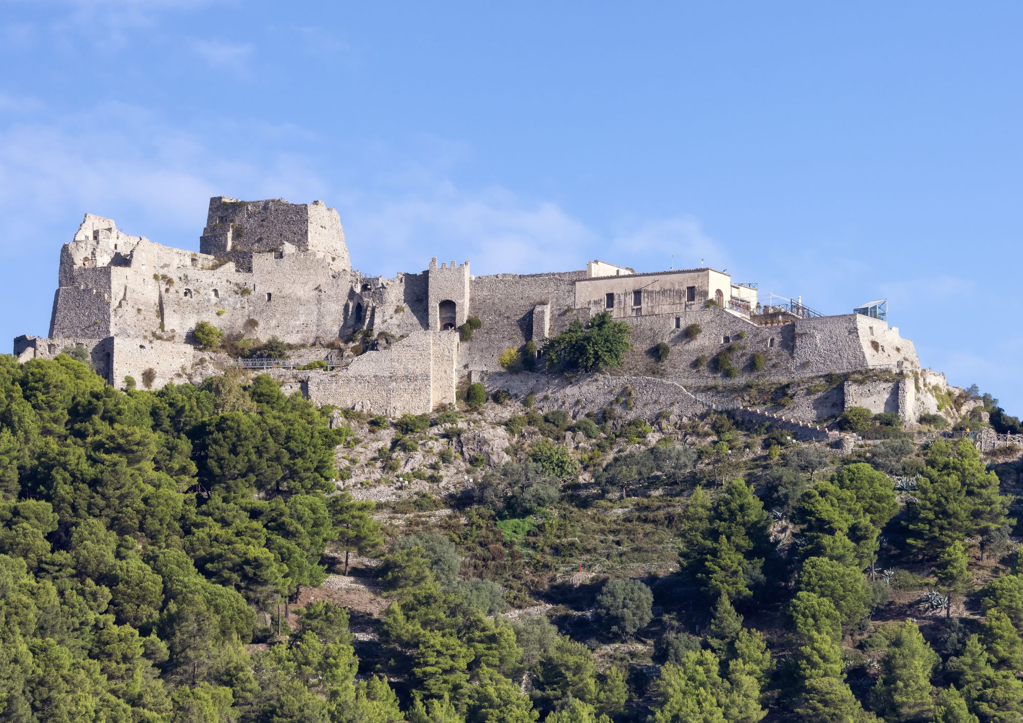 Otto castelli da visitare almeno una volta in Campania