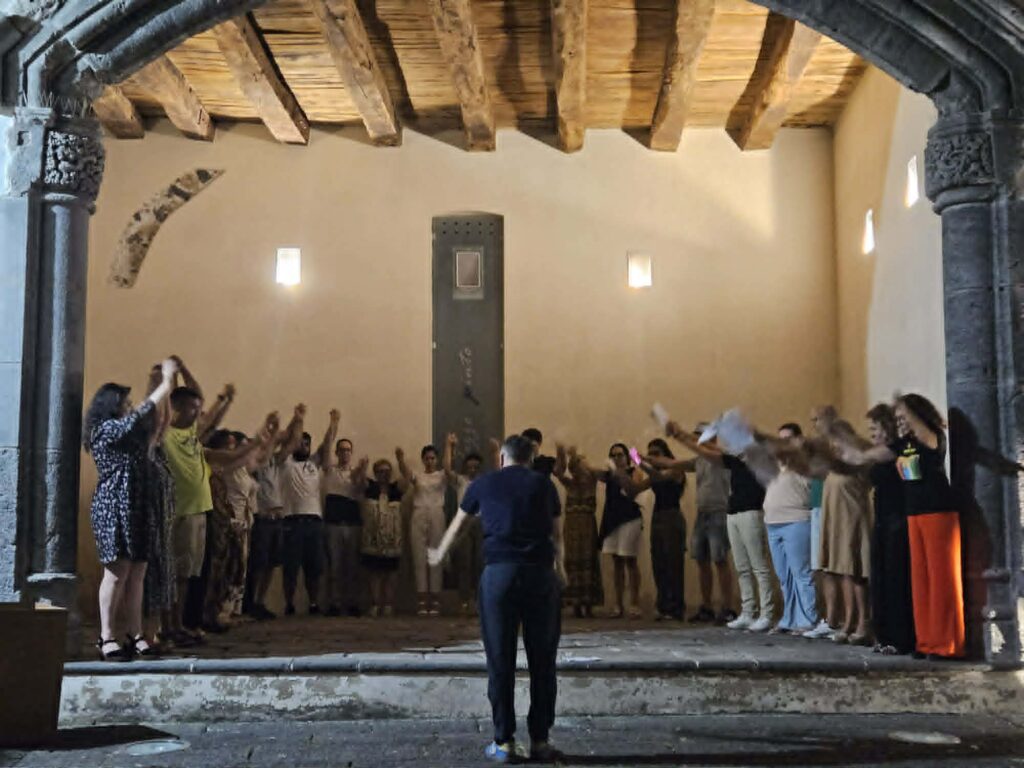 Antigone, Fedra e Clitennestra in scena all’Arco Catalano di Salerno