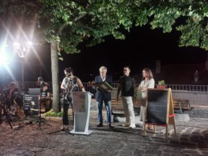 Roccagloriosa ricorda Marilena Caruso, successo per il premio dedicato alla maestra