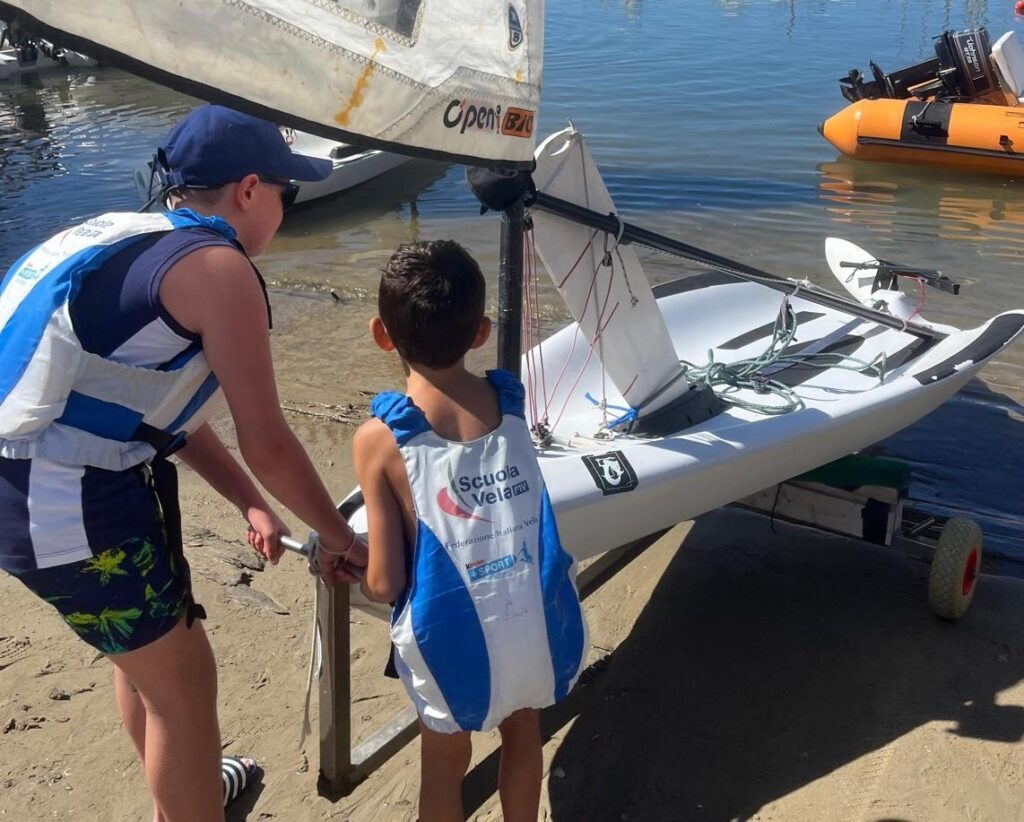 Marina di Camerota, estate nel segno della vela: corsi per tutte le età e sguardo al 2027