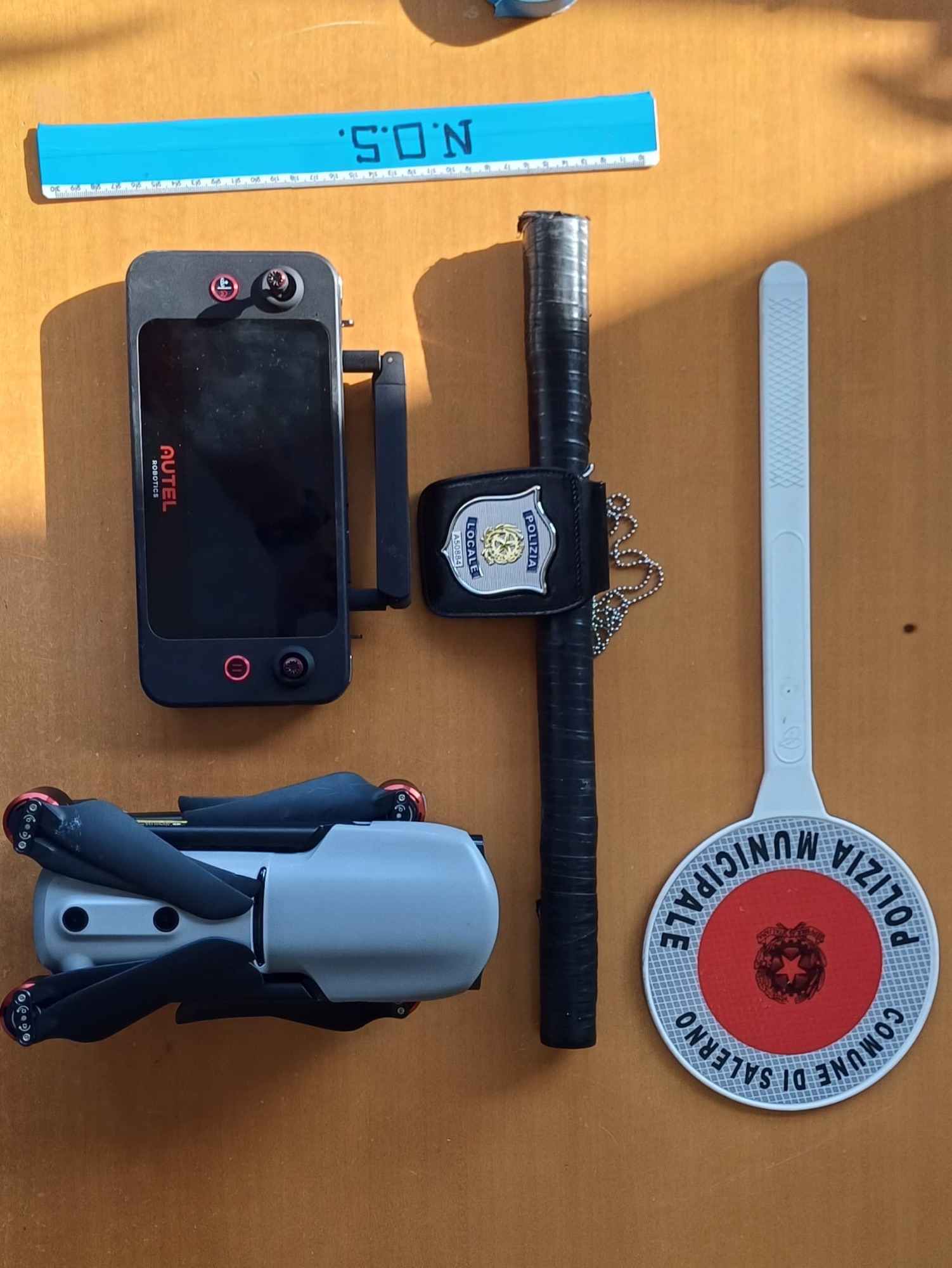 Salerno: controlli Polizia Municipale, due denunciati con drone per pianificare furti