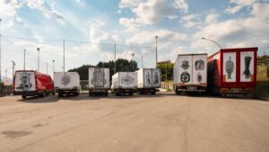 Archivio Atena: sette camion portano il culto di San Ciro di Atena Lucana in giro per l’Italia