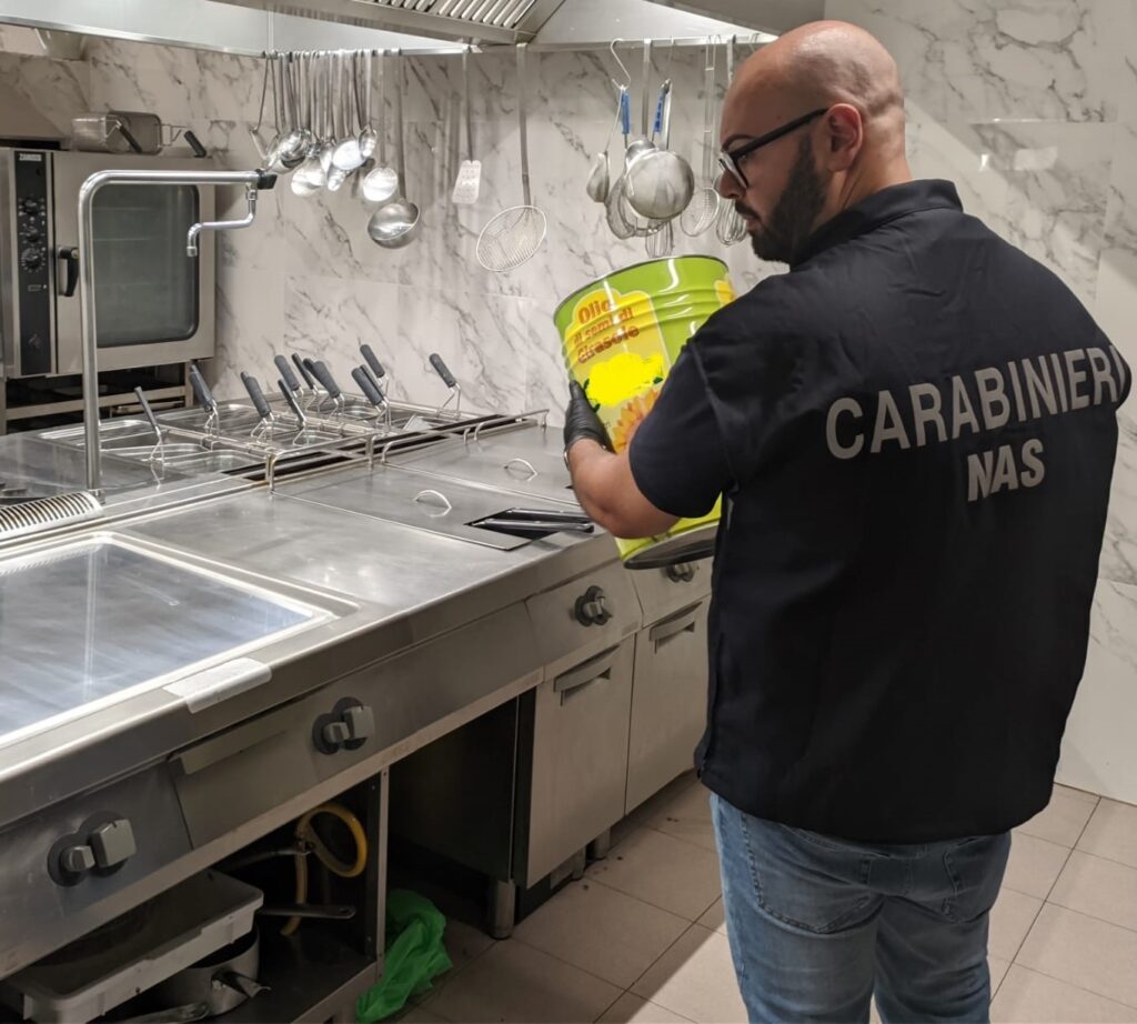 Controlli dei NAS nel Cilento e nel salernitano: sospese attività, sequestri di alimenti e multe