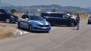 Bill e Hillary Clinton atterrano all’aeroporto Salerno-Costa d’Amalfi: imponente dispositivo di sicurezza