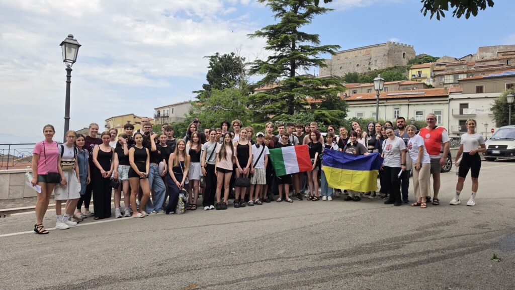 La Caritas di Teggiano-Policastro rinnova l’abbraccio di speranza: 43 ragazzi dall’Ucraina accolti nel progetto ‘È più bello insieme’