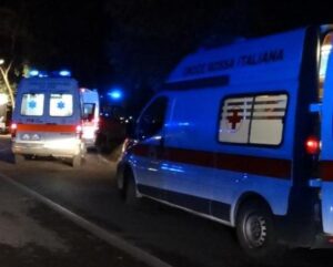Incidente sulla Via del Mare a Perdifumo: tre feriti, coinvolti un’auto e una Vespa