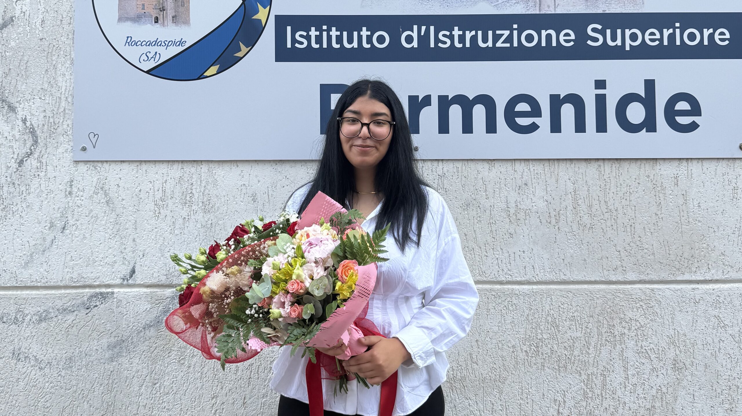 Maturità: Salma si diploma a 17 anni al Parmenide di Roccadaspide dopo l’abbreviazione per merito