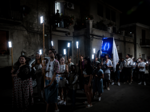 Machina Sacra, la prima processione digitale in Italia: la “fede” guidata dall’IA