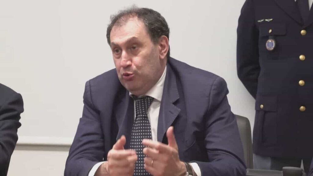 Busta con proiettile al procuratore Cannavale, solidarietà dall’europarlamentare Gambino