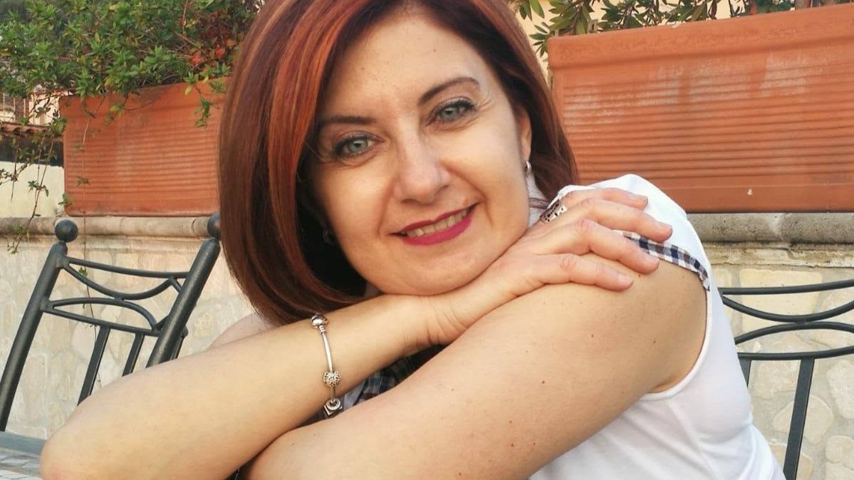 Successo a Foggia per la sarnese Ines Adiletta: secondo posto al premio letterario contro la violenza sui minori 